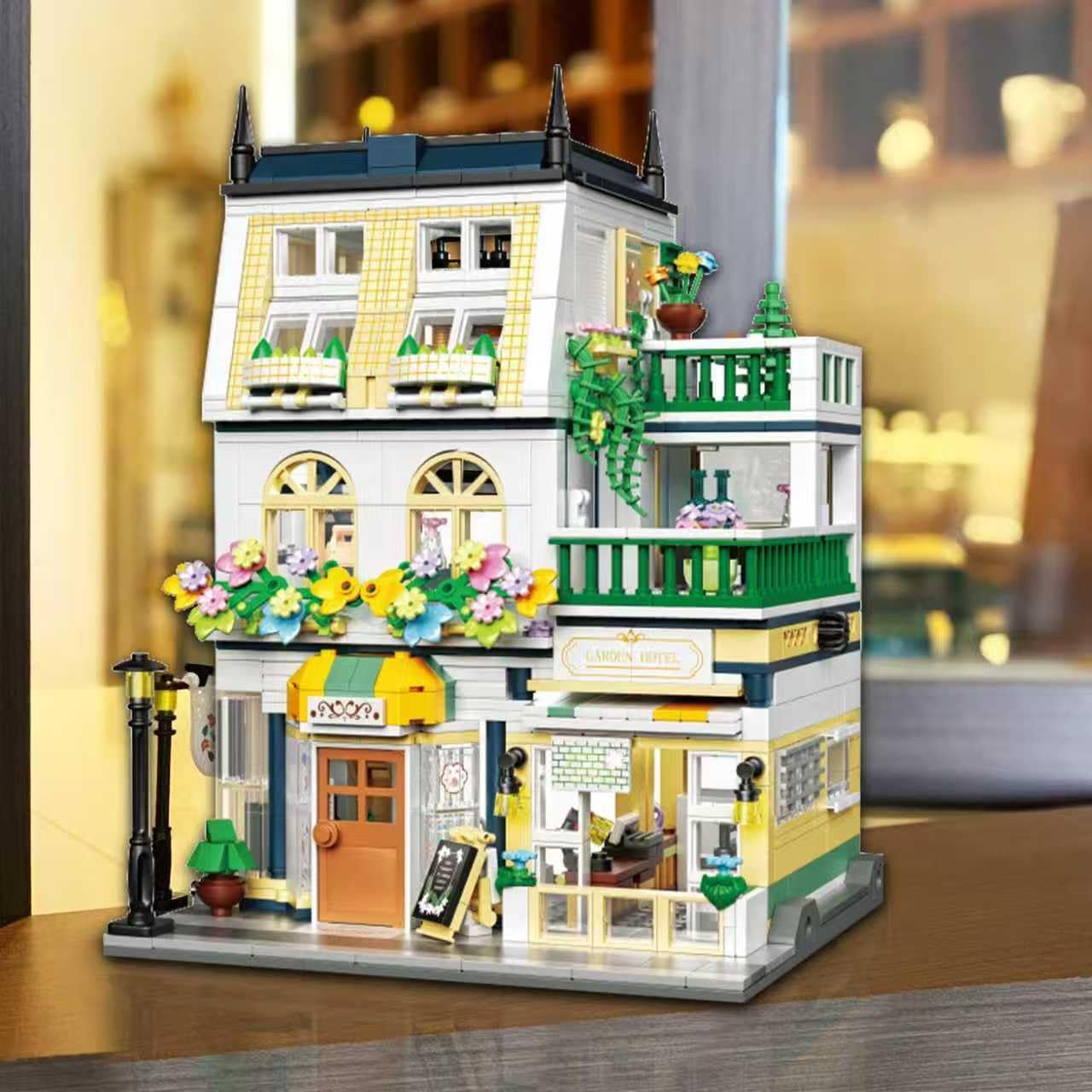 Blocos de Montar Construção City Garden Hotel - Modelos de Casas, Blocos para Adultos e Adolescentes - Imagem 4